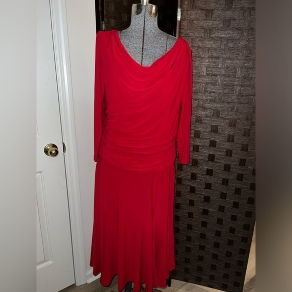 Chaps Women’s Solid Red Mid Length Dress, size XL